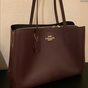 Coach Large Avenue Carryall in PLUM